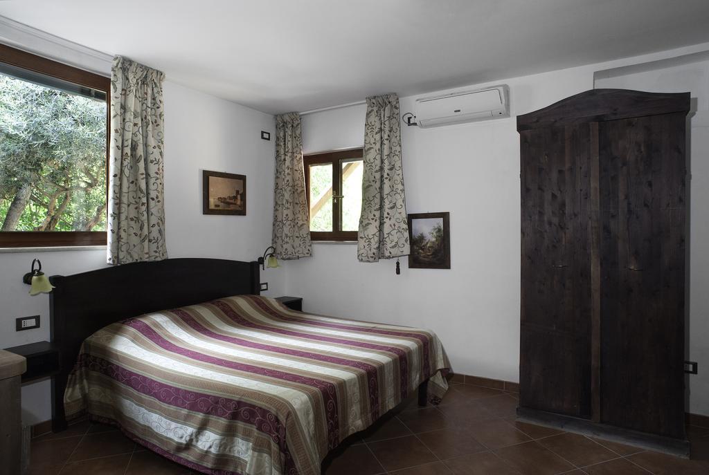 B&B La Nave Nápoly Szoba fotó